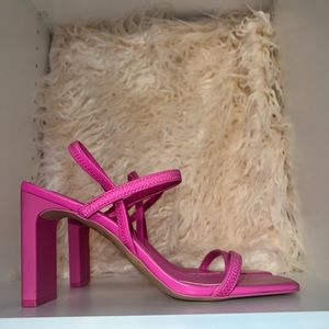 These pops of color are ready for spring 23’ 💕